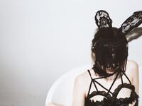 極品網紅美少女嫩妹草莓味的奈奈兔罕露臉高價24套-NO.011 第2季 Vol.03 黑兔子 [82P+2V]