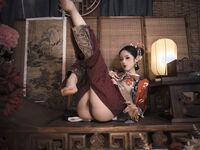 推特女神@鈦合金TiTi之高端頂級攝影系列 滿清服飾