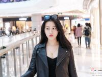 被封已退圈！推特幾十萬粉攝影大咖LeoChen絕頂作品，各種露臉美模小姐姐極限露出調教張張精品