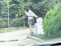 海角社區亂倫小哥封神熱銷之作  海邊瞭望台強奸處女表妹被人看到也不管了化身禽獸奪了她的第一次