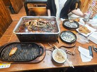 海角社區好哥哥封神之作 灌醉後強上了03年妹妹 舔逼後草哭最後射在屁股上