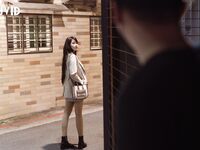 巨乳妙龄女神【乐乐】下班回家途中被电车痴汉尾随趁她熟睡进屋强行交合嘴说不要却迎合着高潮