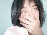 偷翻女同学手机相册里的所有自拍