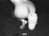 走另類情色唯美路線的攝影大咖AMA女體藝術私拍各種露臉極品反差美模觀感另一種滋味