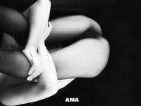 走另類情色唯美路線的攝影大咖AMA女體藝術私拍各種露臉極品反差美模觀感另一種滋味