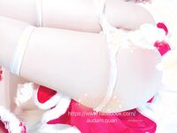 極品嬌嫩小萌妹『LepALu』極品粉嫩萌妹 藍色水手服 強制後入懟操 太嫩了 聖誕節特輯