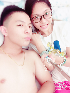 嬌羞又溫柔的學生妹與男朋友露臉啪啪自拍流出看起來單純可愛脫光立馬變盪婦嗲叫好大好舒服對白刺激