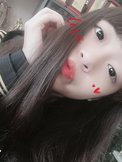 欠了果貸無法償還的美麗人妻 私密視頻被曝光！牛B各種高難度一字馬