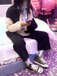 變態肥豬佬網撩涉世未深小美眉情趣酒店開房被下料捆綁死豬玩固定機位加手持無水原檔