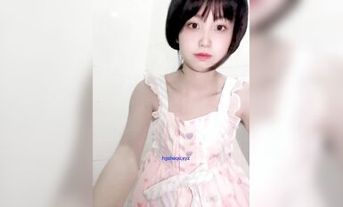 極品蘿莉音聲控露臉反差小嫩妹【比心陪玩小雪】私人高價定製紫薇裸身完成任務 (41)