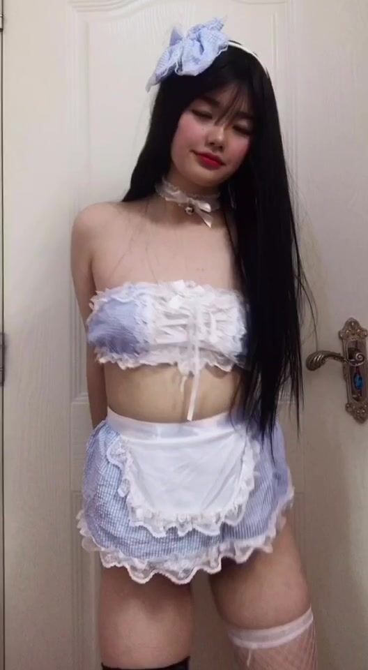 皮皮蝦網紅純欲女神【在下小羊】人前傲女，人後母狗，被金主包養定製私拍各種裸舞紫薇視頻207V (133)