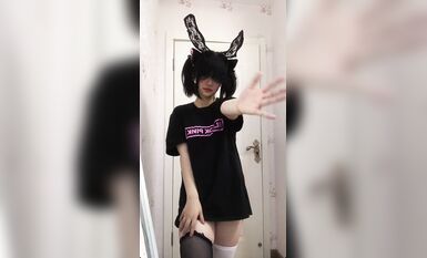 皮皮蝦網紅純欲女神【在下小羊】人前傲女，人後母狗，被金主包養定製私拍各種裸舞紫薇視頻207V (14)