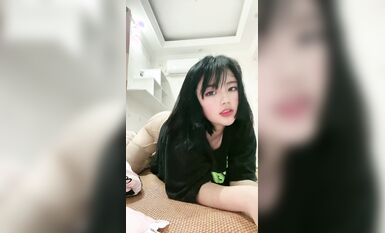 皮皮蝦網紅純欲女神【在下小羊】人前傲女，人後母狗，被金主包養定製私拍各種裸舞紫薇視頻207V (161)