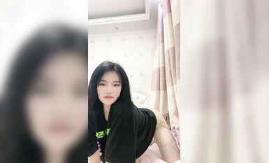 皮皮蝦網紅純欲女神【在下小羊】人前傲女，人後母狗，被金主包養定製私拍各種裸舞紫薇視頻207V (162)