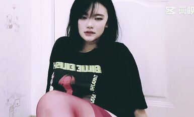 皮皮蝦網紅純欲女神【在下小羊】人前傲女，人後母狗，被金主包養定製私拍各種裸舞紫薇視頻207V (176)