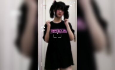 皮皮蝦網紅純欲女神【在下小羊】人前傲女，人後母狗，被金主包養定製私拍各種裸舞紫薇視頻207V (183)