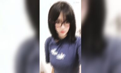 皮皮蝦網紅純欲女神【在下小羊】人前傲女，人後母狗，被金主包養定製私拍各種裸舞紫薇視頻207V (187)