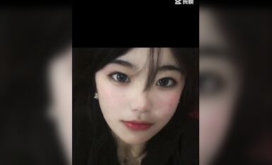 皮皮蝦網紅純欲女神【在下小羊】人前傲女，人後母狗，被金主包養定製私拍各種裸舞紫薇視頻207V (194)