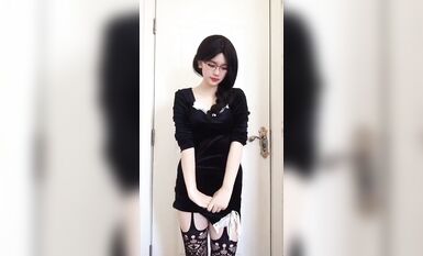 皮皮蝦網紅純欲女神【在下小羊】人前傲女，人後母狗，被金主包養定製私拍各種裸舞紫薇視頻207V (3)