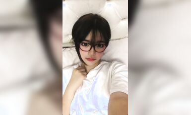 皮皮蝦網紅純欲女神【在下小羊】人前傲女，人後母狗，被金主包養定製私拍各種裸舞紫薇視頻207V (4)