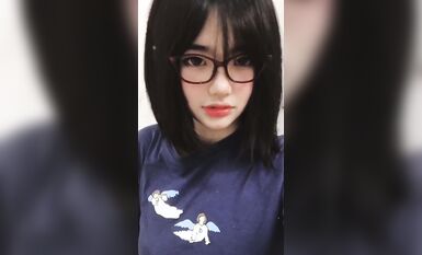 皮皮蝦網紅純欲女神【在下小羊】人前傲女，人後母狗，被金主包養定製私拍各種裸舞紫薇視頻207V (56)