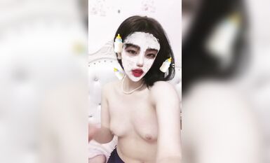 皮皮蝦網紅純欲女神【在下小羊】人前傲女，人後母狗，被金主包養定製私拍各種裸舞紫薇視頻207V (89)