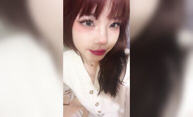 外網瘋傳的一個漂亮小姐姐，疑似上海名校舞蹈老師劉明X大尺度私拍 (11)