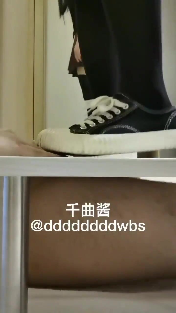 推特字母圈上海蘿莉風殘忍調教女大神【千曲醬】花樣百出極限虐奴~龜頭責罰強製取精馬眼酷刑 (183)