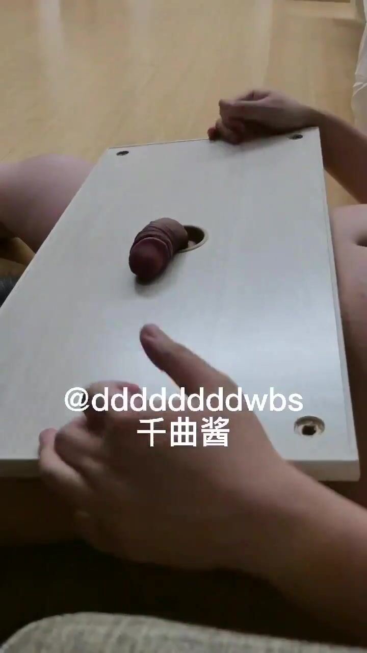 推特字母圈上海蘿莉風殘忍調教女大神【千曲醬】花樣百出極限虐奴~龜頭責罰強製取精馬眼酷刑 (76)