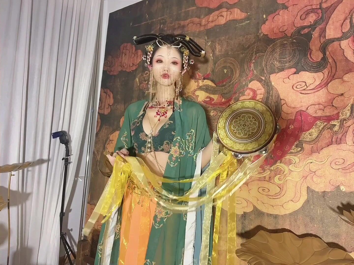 稀有貴圈極品Cospaly推特女神▌鈦合金TiTi ▌畫中仙 古色仙香酥乳玉體 神秘地帶欲血噴張55P1V