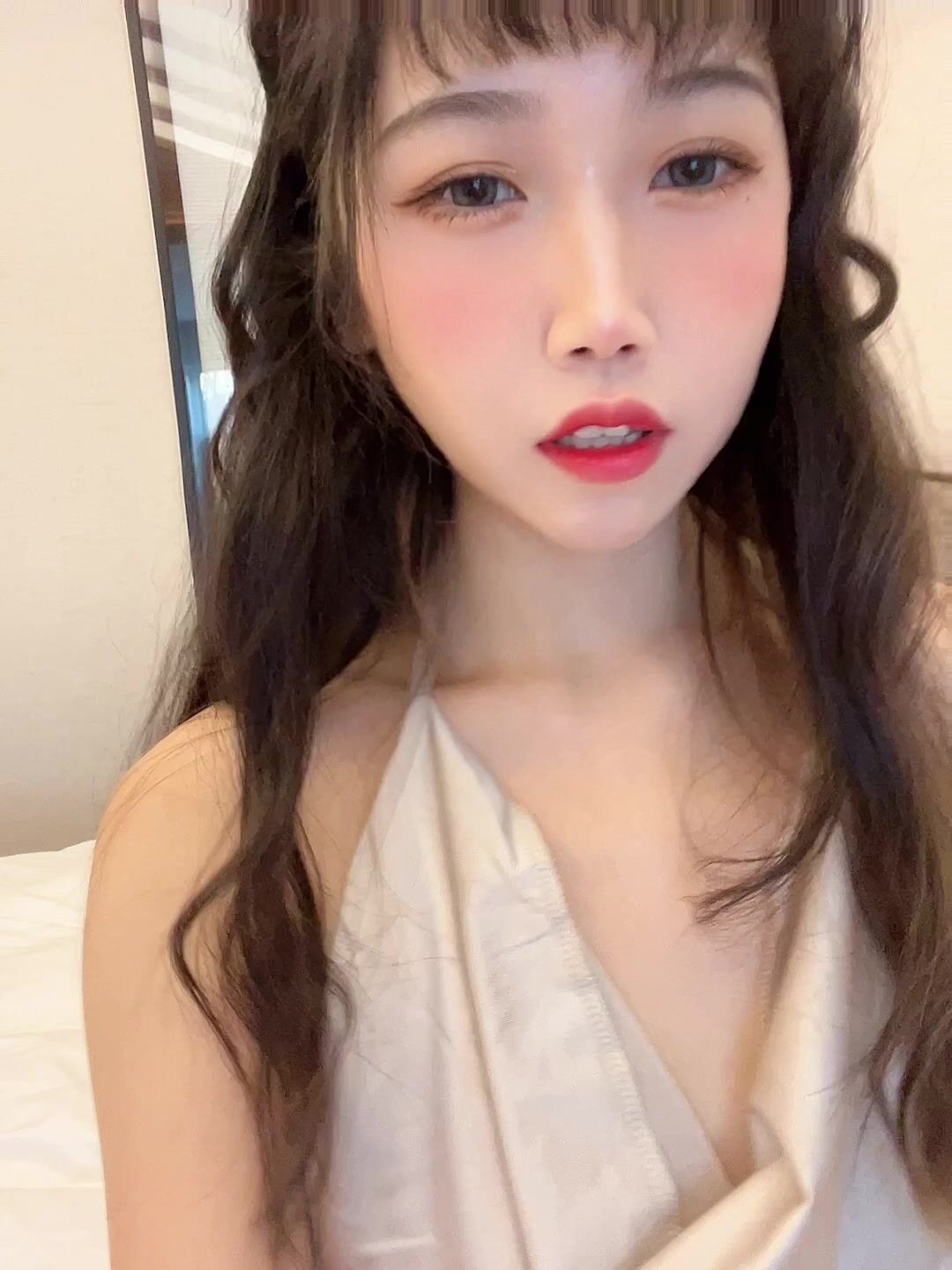 不呆貓史上最大尺度寫真浴室濕身激凸露點 ，浴室人妻的濕身誘惑 (1)