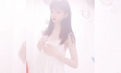 嬌嫩露臉小網紅！推特二次元卡哇伊極品妹【原野小年】粉絲群福利私拍COSER紫薇無毛粉嫩蜜穴 (4)