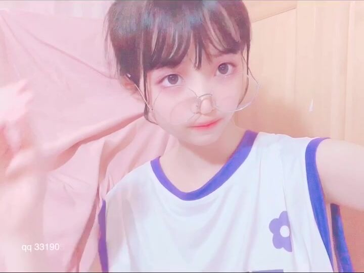 嬌嫩露臉小網紅！推特二次元卡哇伊極品妹【原野小年】粉絲群福利私拍COSER紫薇無毛粉嫩蜜穴 (7)