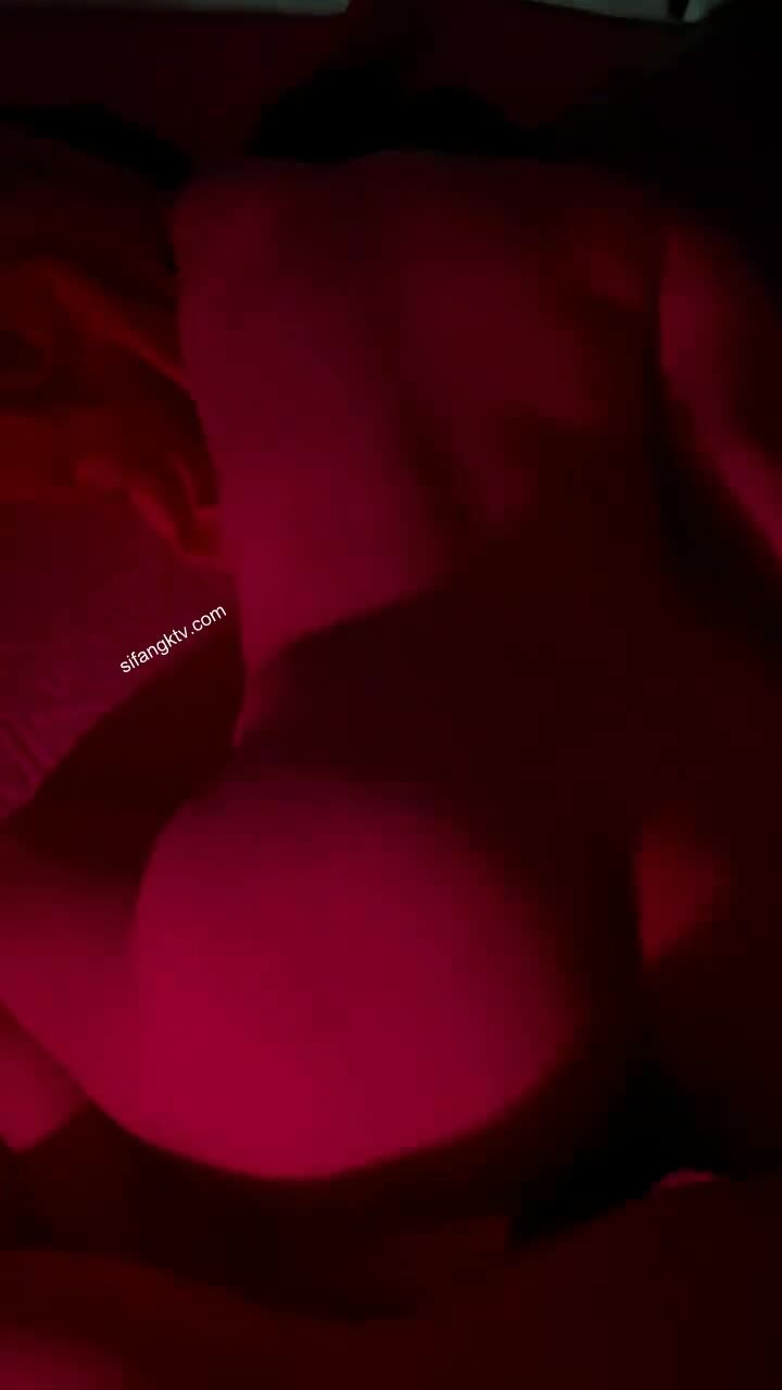 微博海歸大神『性學先生』終極調教啪啪私拍 連操三天粉逼軟妹 蜜桃臀美女 (34)