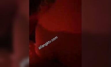 微博海歸大神『性學先生』終極調教啪啪私拍 連操三天粉逼軟妹 蜜桃臀美女 (51)