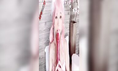 推特二次元小仙女紅人亞裔正妹迷人的貓老師收費私拍年齡不大玩得超級大膽各種道具雙洞齊開 (1)