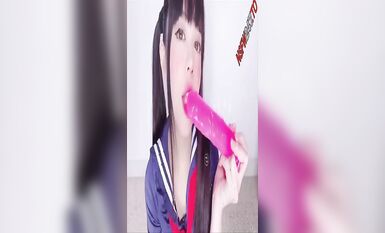 推特二次元小仙女紅人亞裔正妹迷人的貓老師收費私拍年齡不大玩得超級大膽各種道具雙洞齊開 (4)