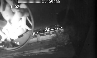 戶外露出界鼻祖！曾火遍全網的美臀反差人妻【人間精靈】景區人前放肆露出+野戰車震無水全套 (14)