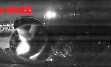 戶外露出界鼻祖！曾火遍全網的美臀反差人妻【人間精靈】景區人前放肆露出+野戰車震無水全套 (16)