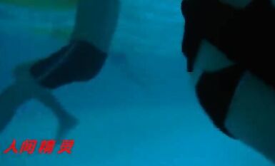 戶外露出界鼻祖！曾火遍全網的美臀反差人妻【人間精靈】景區人前放肆露出+野戰車震無水全套 (8)