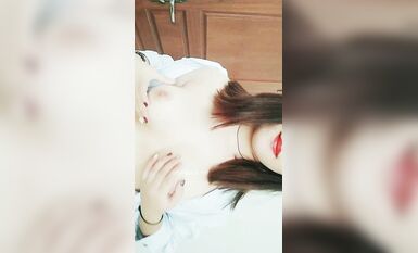 【百度雲泄密】22位露臉舉牌嫩妹 全方位了解妹子的顏值 身材 皮膚 (3)