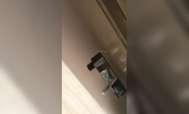 【極品稀缺 大開眼界】最新酒店門口偷拍性愛視頻流出 空姐女友+和表妹亂倫+同學炮友 性愛錄音附性愛視頻照片 (4)