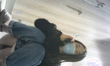 【精選廁拍】奶茶店全景偷拍多位漂亮的妹紙們2  (3)