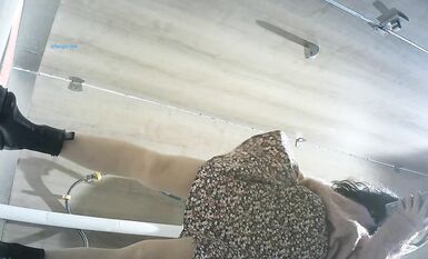 【精選廁拍】奶茶店全景偷拍多位漂亮的妹紙們2  (6)