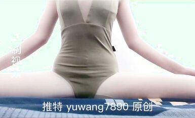 【黑客破解】台中18歲的舞蹈班學員黃嘉雯 各種私拍泄密流出 (12)