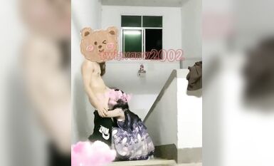 【重磅推薦】超清純露出女神【WANANH】，極品小蘿莉，景區全露+宿舍樓道性愛+超市露出，玲瓏有致 (1)