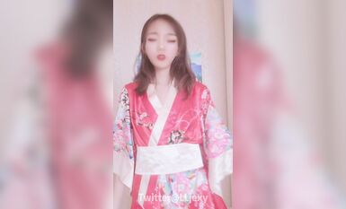 推特上著名抖音風福利姬可愛多是冰棍阿-極樂凈土