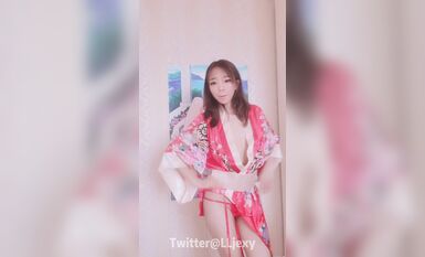 推特上著名抖音風福利姬可愛多是冰棍阿-極樂凈土