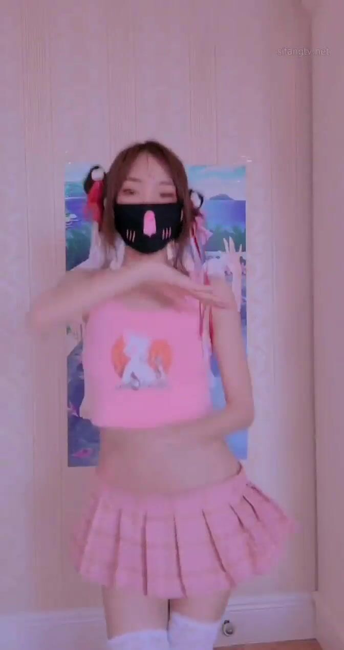 推特上著名抖音風福利姬可愛多是冰棍阿私拍各種潮流BGM活潑裸舞露臉母狗式紫薇 (14)