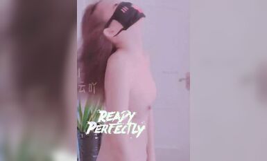 推特上著名抖音風福利姬可愛多是冰棍阿私拍各種潮流BGM活潑裸舞露臉母狗式紫薇 (8)